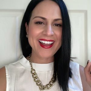 Meet your Posher, Lili